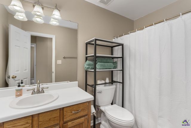 101 Saddlefield Court, Bonaire, GA 31005