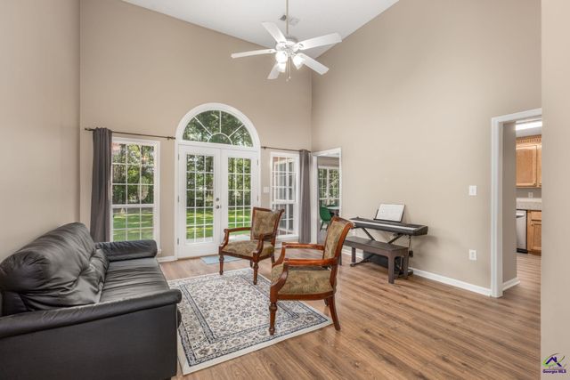 101 Saddlefield Court, Bonaire, GA 31005