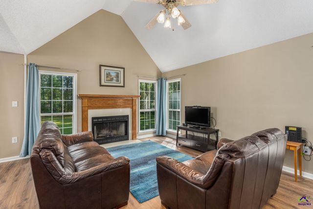101 Saddlefield Court, Bonaire, GA 31005