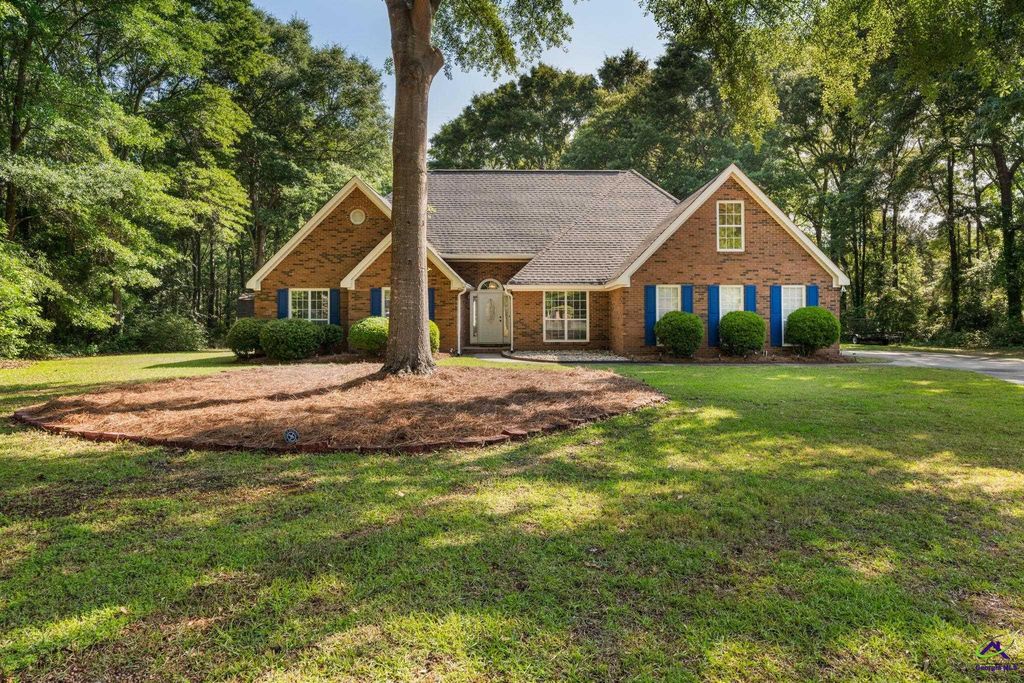 101 Saddlefield Court, Bonaire, GA 31005