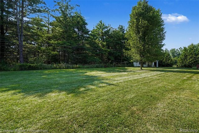 181 Sterling Drive, Elba Township, MI 48446
