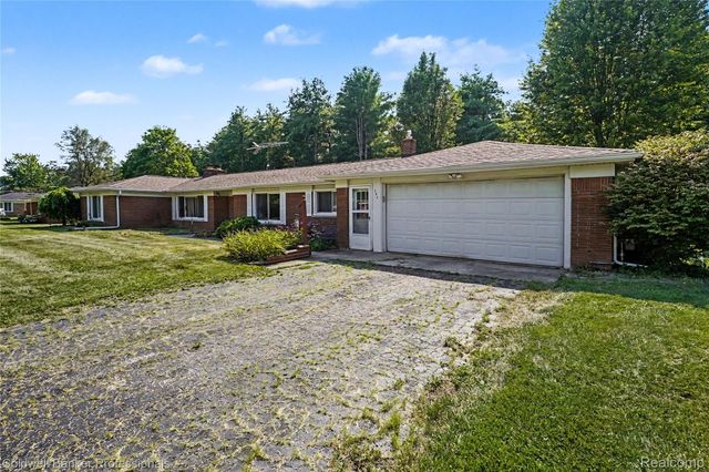 181 Sterling Drive, Elba Township, MI 48446