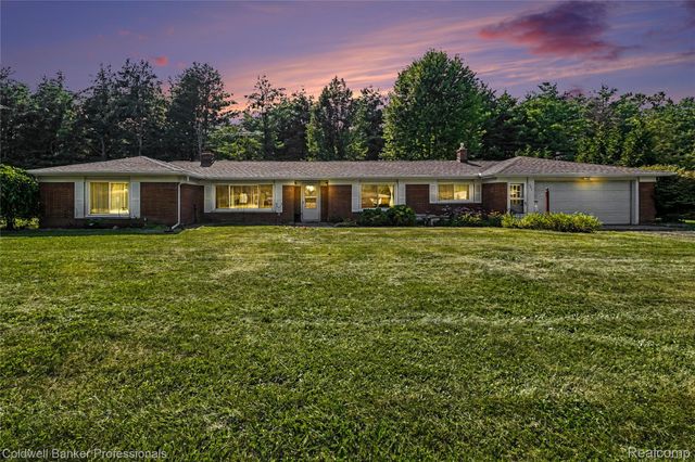 181 Sterling Drive, Elba Township, MI 48446