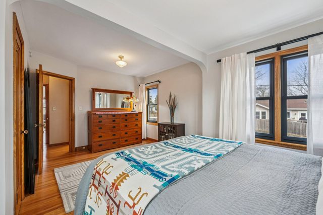 1002 Livingston Avenue, West Saint Paul, MN 55118