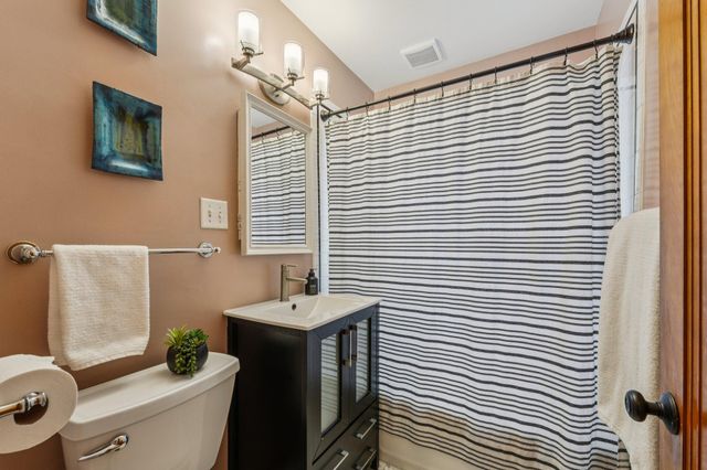 1002 Livingston Avenue, West Saint Paul, MN 55118