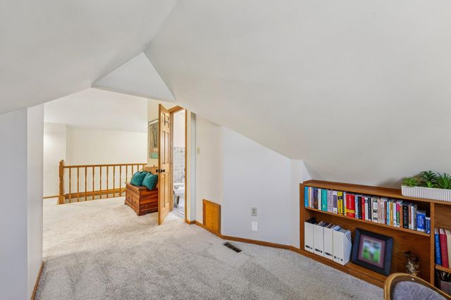 1002 Livingston Avenue, West Saint Paul, MN 55118