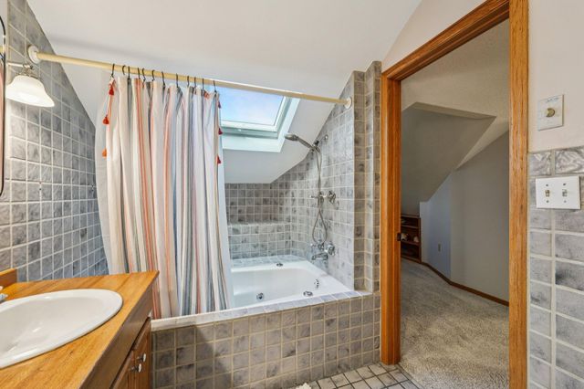 1002 Livingston Avenue, West Saint Paul, MN 55118