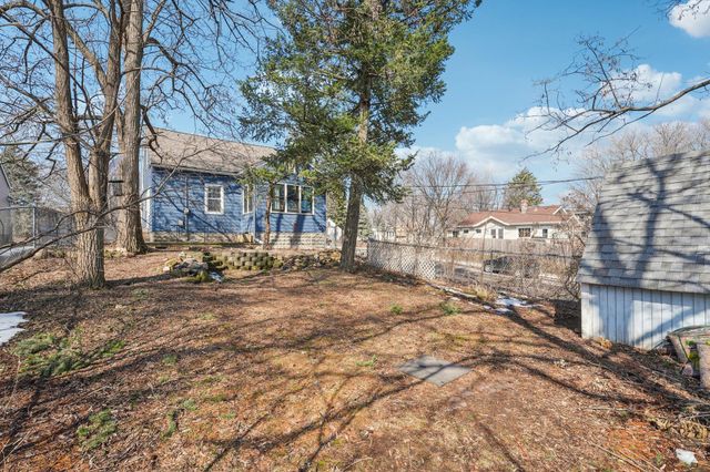 1002 Livingston Avenue, West Saint Paul, MN 55118