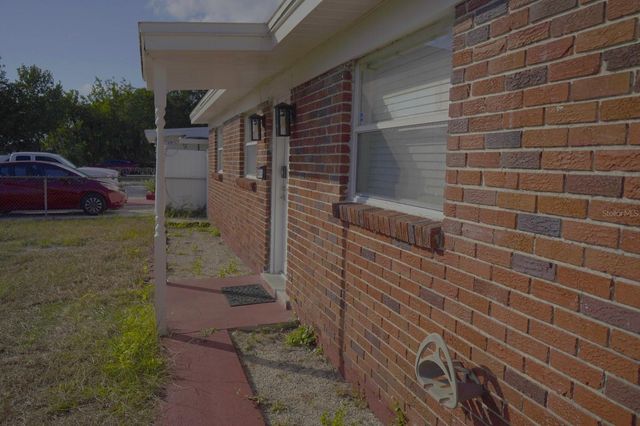 6813 TUTTLE STREET, Tampa, FL 33634