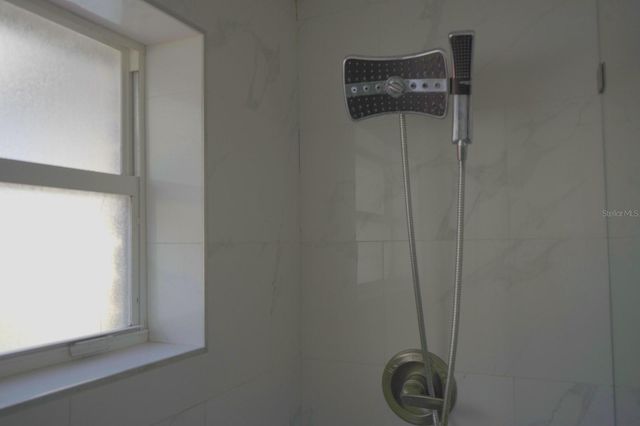 6813 TUTTLE STREET, Tampa, FL 33634