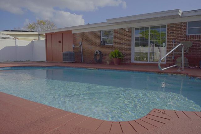 6813 TUTTLE STREET, Tampa, FL 33634