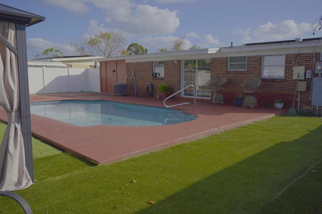 6813 TUTTLE STREET, Tampa, FL 33634