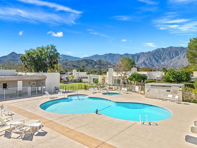 5994 Fairway Circle, Palm Springs, CA 92264