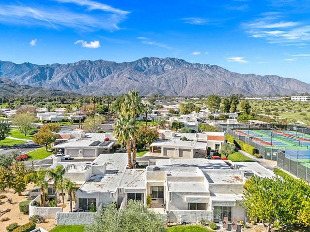 5994 Fairway Circle, Palm Springs, CA 92264