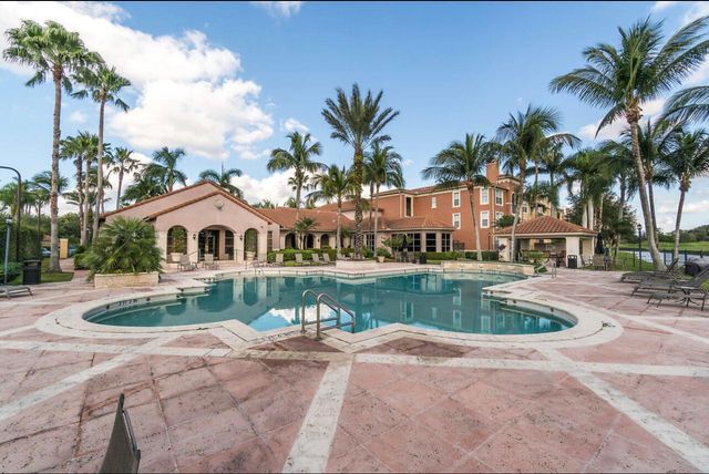 11770 St Andrews Place 102, Wellington, FL 33414