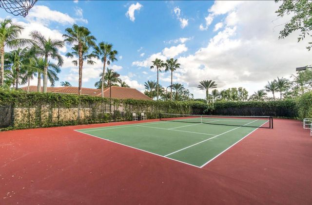 11770 St Andrews Place 102, Wellington, FL 33414