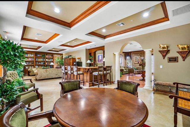 11770 St Andrews Place 102, Wellington, FL 33414