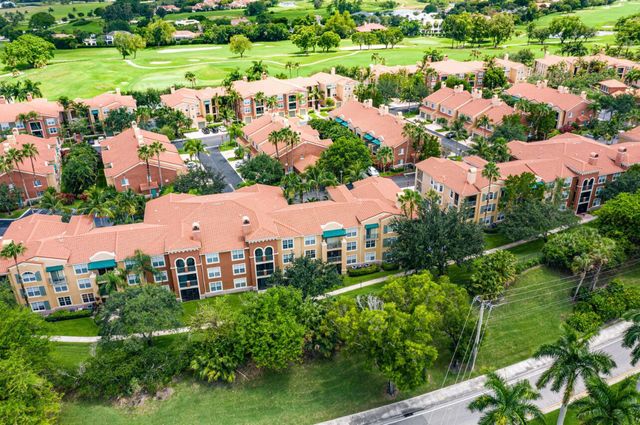 11770 St Andrews Place 102, Wellington, FL 33414