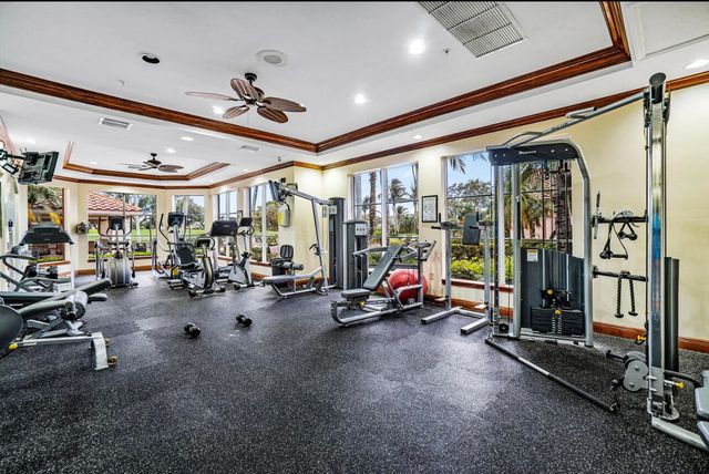 11770 St Andrews Place 102, Wellington, FL 33414