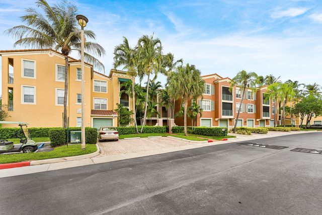 11770 St Andrews Place 102, Wellington, FL 33414