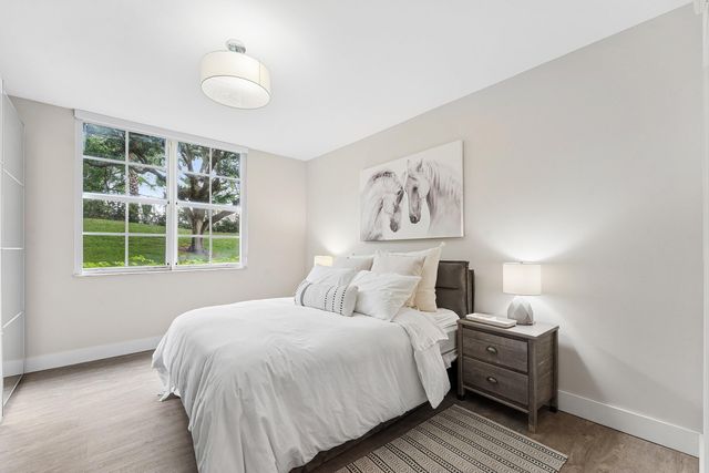 11770 St Andrews Place 102, Wellington, FL 33414