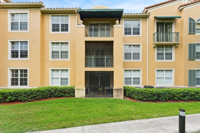 11770 St Andrews Place 102, Wellington, FL 33414
