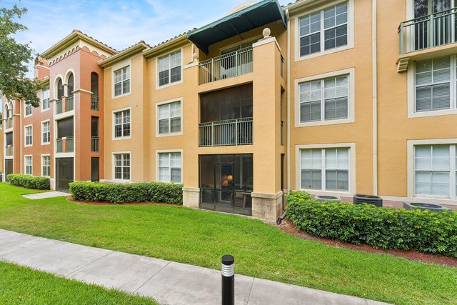 11770 St Andrews Place 102, Wellington, FL 33414