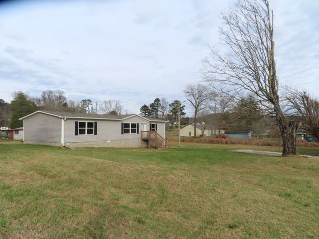 355 7th St, Tracy City, TN 37387