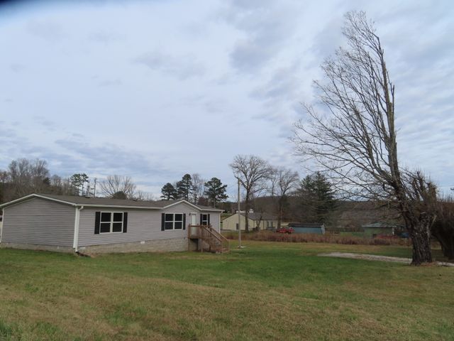 355 7th St, Tracy City, TN 37387