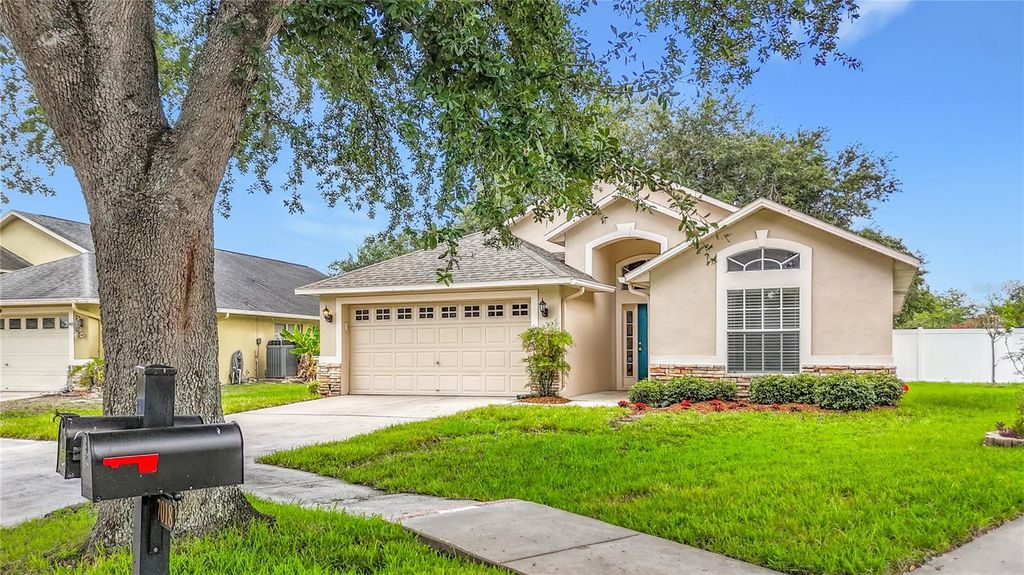 7016 JAMESTOWN MANOR DRIVE, Riverview, FL 33578