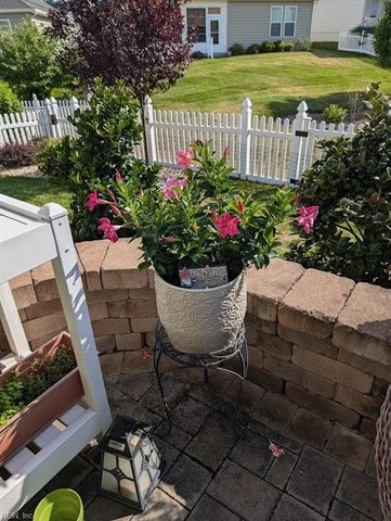 6409 Brightwell CT, Williamsburg, VA 23188