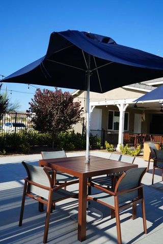 1816 Tapaderos St, Hemet, CA 92545
