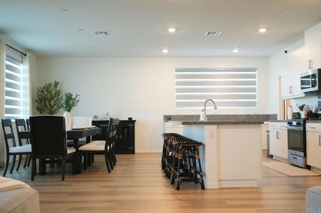 1816 Tapaderos St, Hemet, CA 92545
