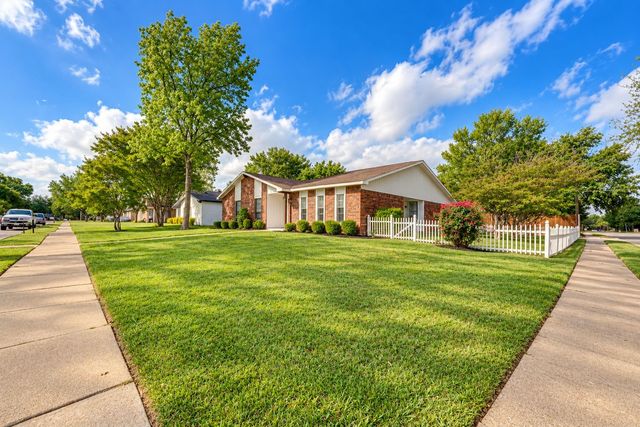 3113 Powell Drive, Rowlett, TX 75088