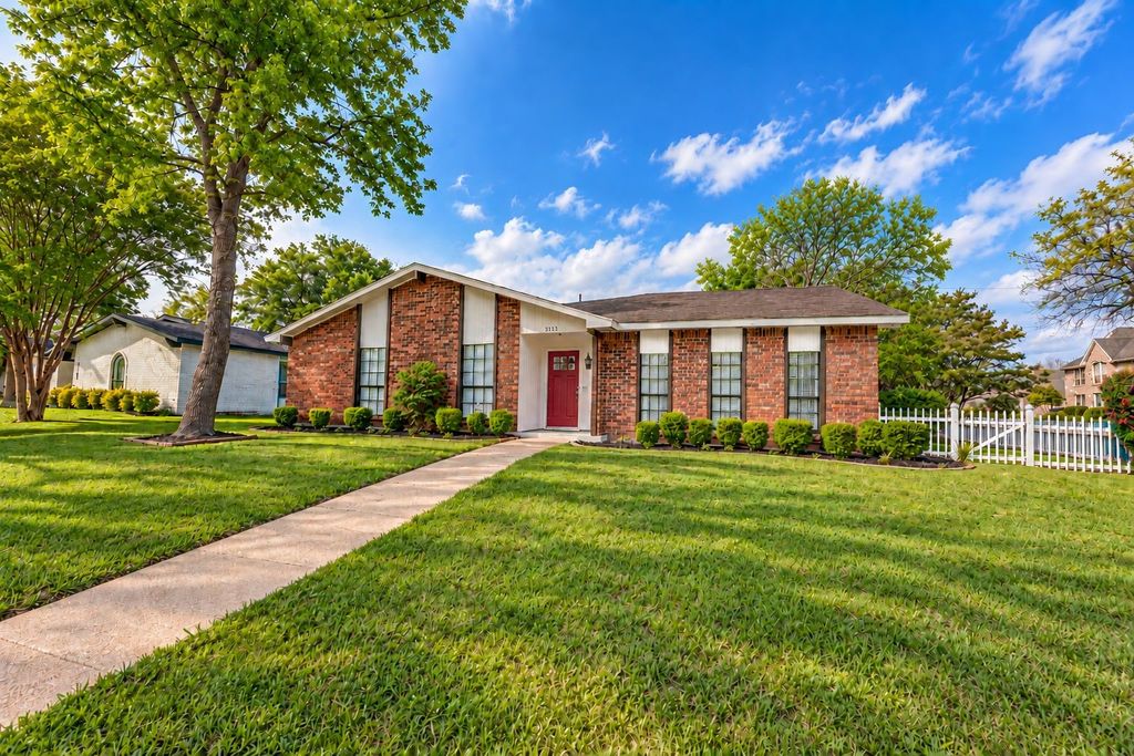 3113 Powell Drive, Rowlett, TX 75088