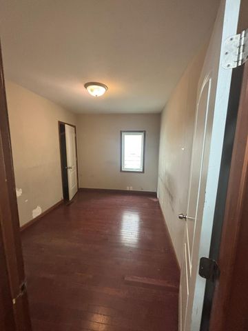 466 Edmund Avenue, Saint Paul, MN 55103