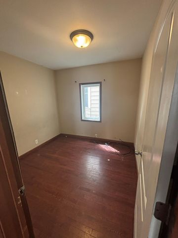 466 Edmund Avenue, Saint Paul, MN 55103