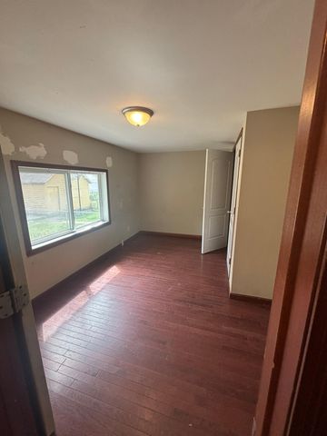 466 Edmund Avenue, Saint Paul, MN 55103