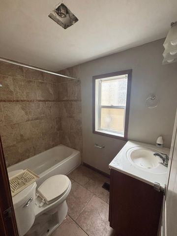 466 Edmund Avenue, Saint Paul, MN 55103