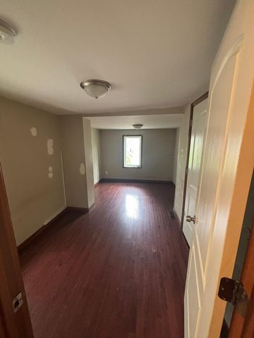 466 Edmund Avenue, Saint Paul, MN 55103