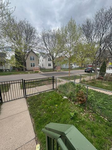 466 Edmund Avenue, Saint Paul, MN 55103