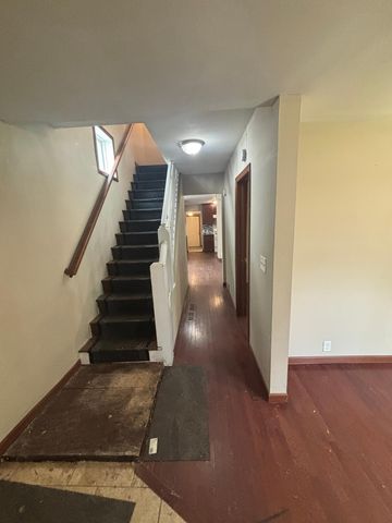 466 Edmund Avenue, Saint Paul, MN 55103