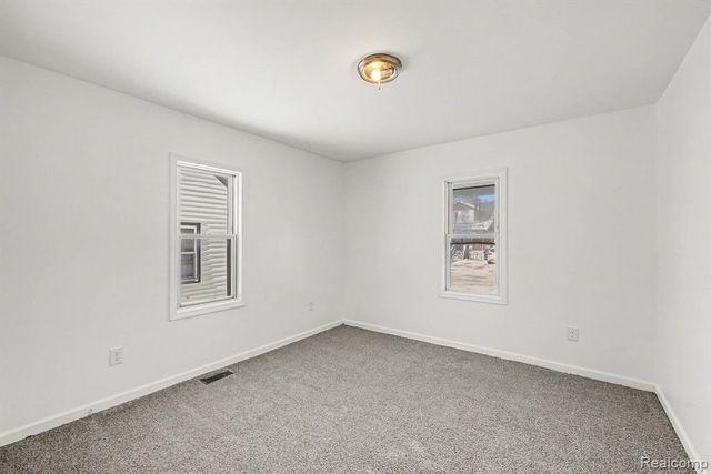 7284 Orchard Avenue, Warren, MI 48091