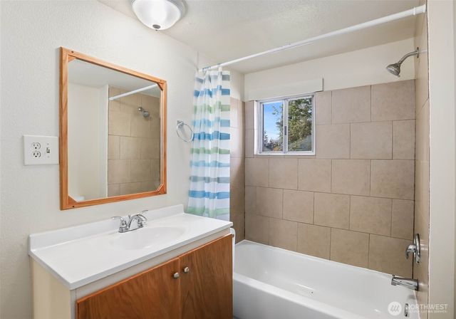 2105 Beverly Boulevard, Shelton, WA 98584