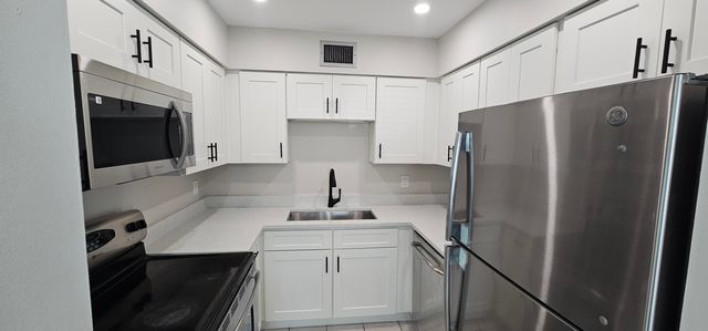 2245 SW 22nd Avenue 1020, Delray Beach, FL 33445