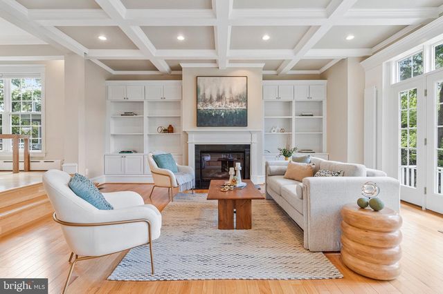 1236 N UTAH ST, Arlington, VA 22201