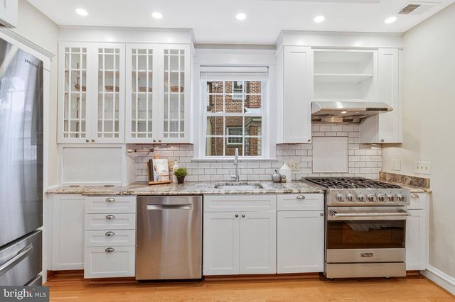 1236 N UTAH ST, Arlington, VA 22201