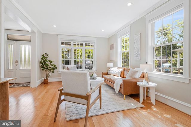 1236 N UTAH ST, Arlington, VA 22201