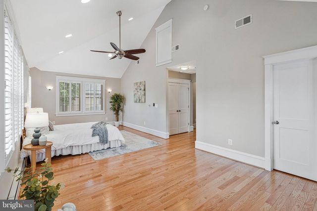 1236 N UTAH ST, Arlington, VA 22201