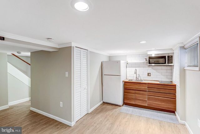 1236 N UTAH ST, Arlington, VA 22201